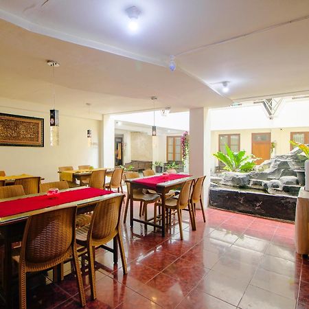 Oyo 1683 Hotel Musafira Syariah Yogyakarta Luaran gambar