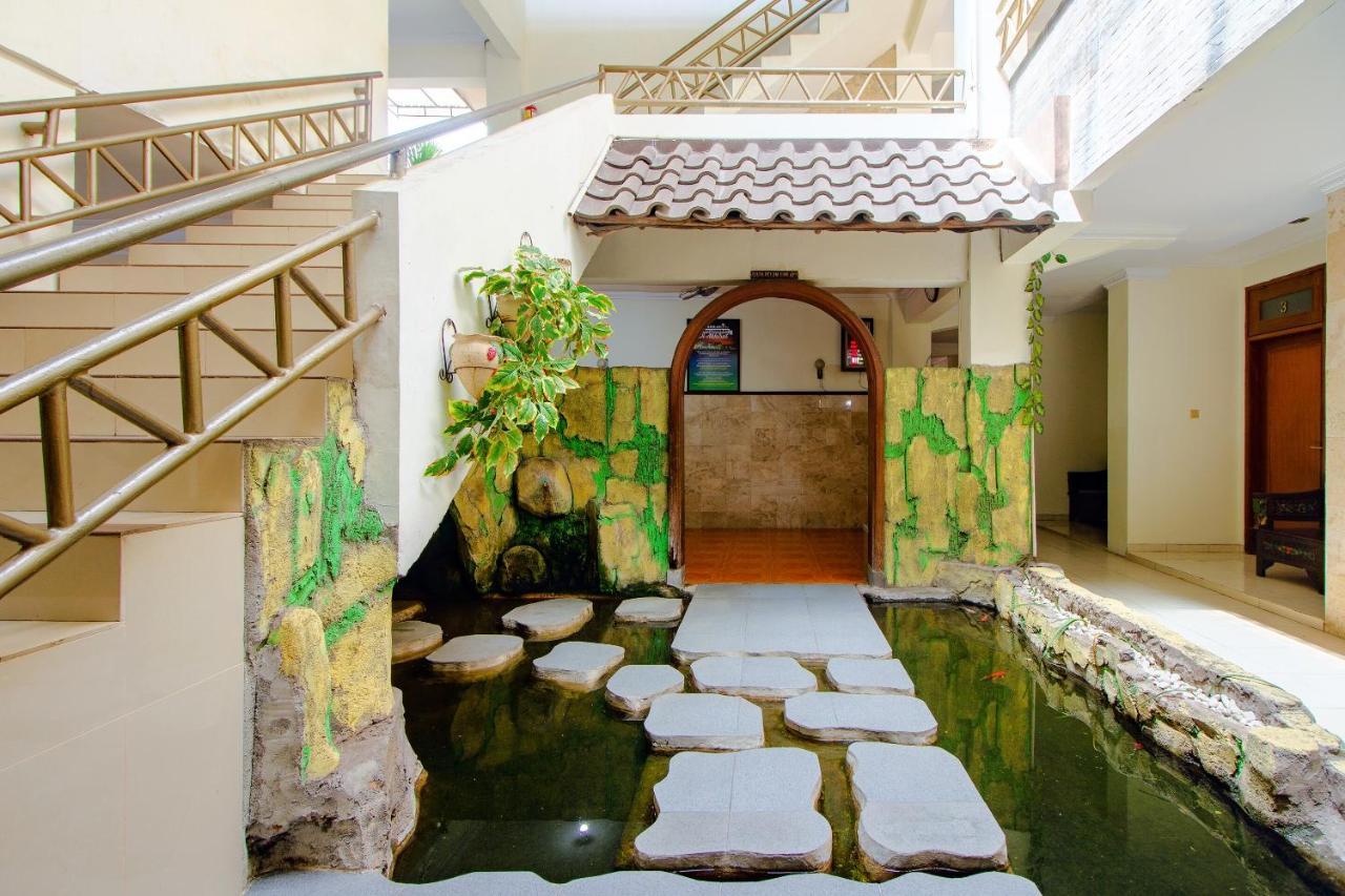 Oyo 1683 Hotel Musafira Syariah Yogyakarta Luaran gambar