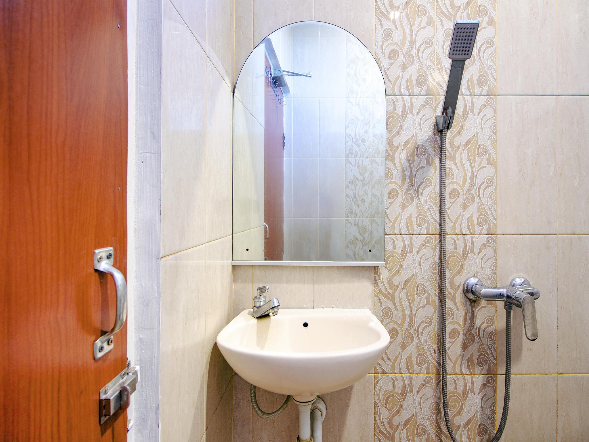Oyo 1683 Hotel Musafira Syariah Yogyakarta Luaran gambar