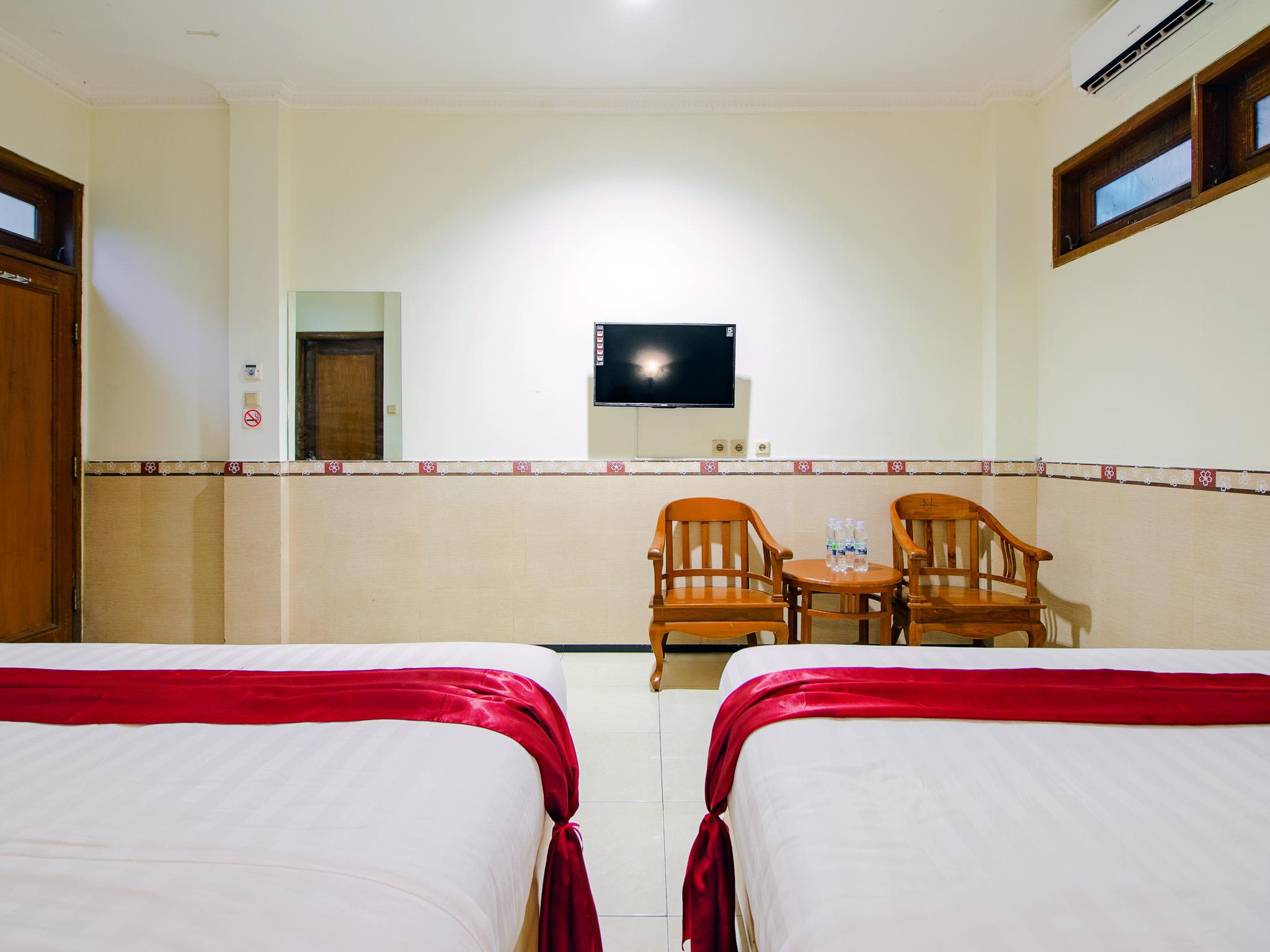 Oyo 1683 Hotel Musafira Syariah Yogyakarta Luaran gambar